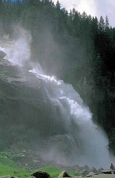 Blick auf die Krimmler Wasserfälle im Radurlaub